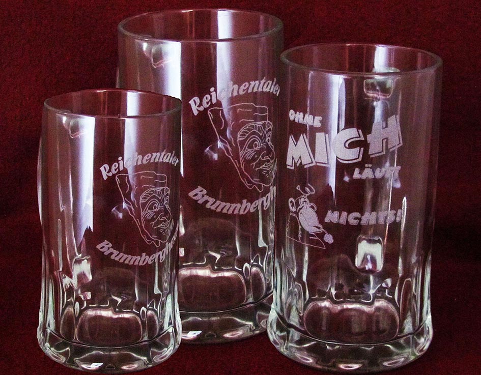 gelaserte Glasbierkrüge.jpg
